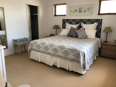 Mullaloo Beachfront Retreat - Nambucca Heads Accommodation 6