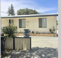 Jbay beach shack - Nambucca Heads Accommodation