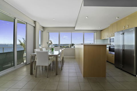 Luxury Suite Bunbury - Nambucca Heads Accommodation 9