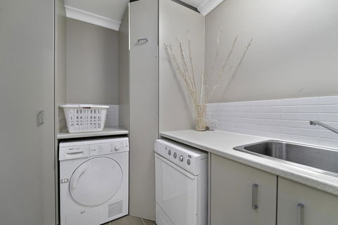 Luxury Suite Bunbury - Nambucca Heads Accommodation 15