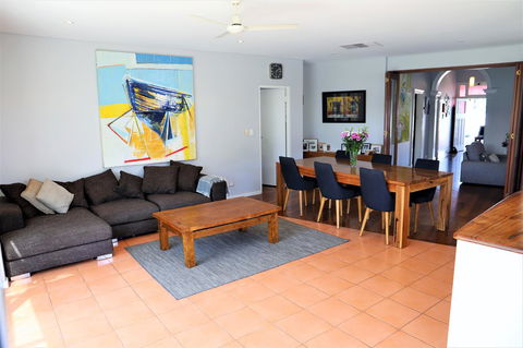 Fremantle Heritage Home For You To Enjoy! - Nambucca Heads Accommodation 18
