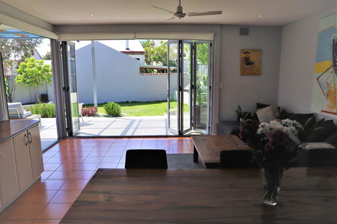 Fremantle Heritage Home For You To Enjoy! - Nambucca Heads Accommodation 11