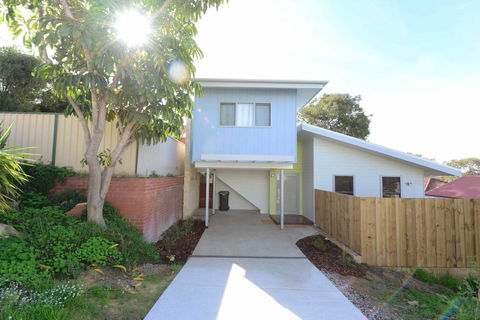 Sunny Blinco Street House - Nambucca Heads Accommodation 13