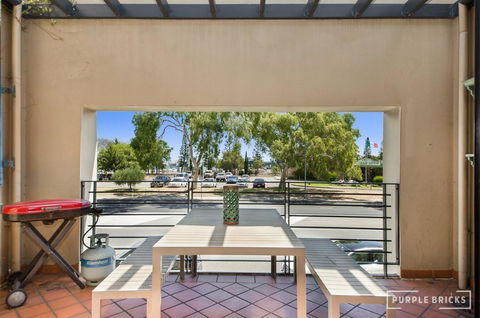 Spacious Central Townhouse - Nambucca Heads Accommodation 9