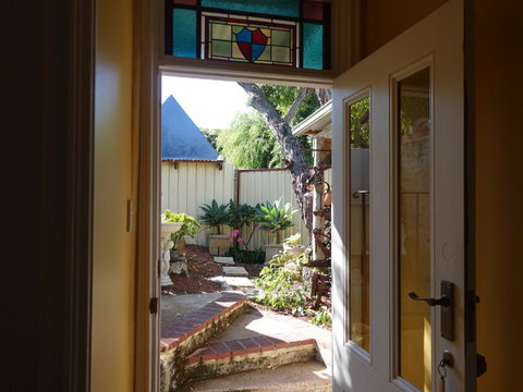 The Blacksmiths Cottage - Nambucca Heads Accommodation 8