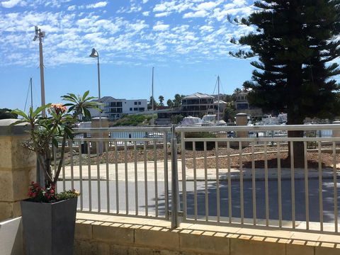 Studio Style Mindarie Marina - Nambucca Heads Accommodation 1