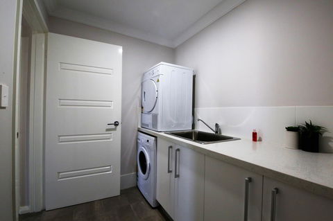 Studio Style Mindarie Marina - Nambucca Heads Accommodation 8