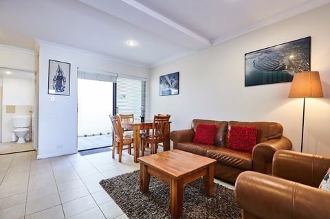 Fremantle Townhouse Unit 6 - Nambucca Heads Accommodation 1