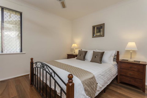 Attadale Excutive Villa - Nambucca Heads Accommodation 5