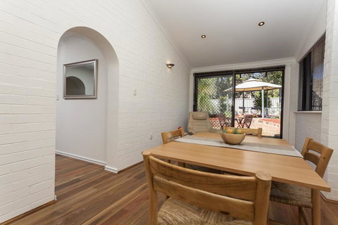 Attadale Excutive Villa - Nambucca Heads Accommodation 9