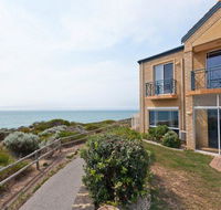 Caravel Beach House Mandurah - Nambucca Heads Accommodation