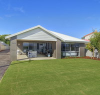 Into The Blue - Nambucca Heads Accommodation