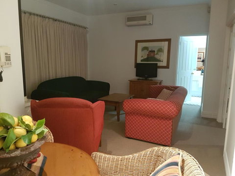 Two Sisters Chalets - Nambucca Heads Accommodation 12