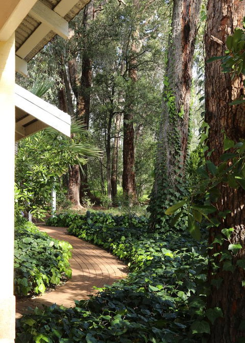 Two Sisters Chalets - Nambucca Heads Accommodation 25