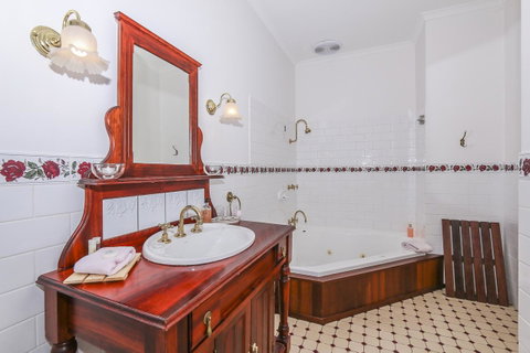 Rosebridge House Bed & Breakfast Adult Retreat - Nambucca Heads Accommodation 10