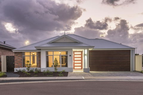 15 Cabot Close - Nambucca Heads Accommodation 0