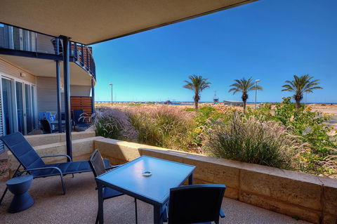 Mantarays Ningaloo Beach Resort - Nambucca Heads Accommodation 12