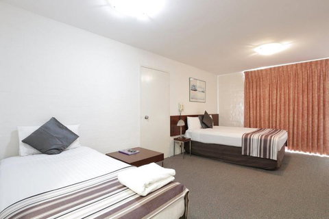 Atrium Hotel Mandurah - Nambucca Heads Accommodation 1
