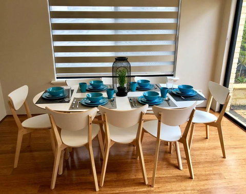 Highgate Modern Home (4 Mins To Perth City) - Nambucca Heads Accommodation 5
