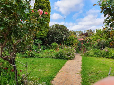 Airport HomeStay - Nambucca Heads Accommodation 4