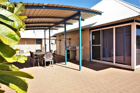 Osprey Holiday Village Unit 120 - Plenty Of Room For A Large Family - Nambucca Heads Accommodation 16