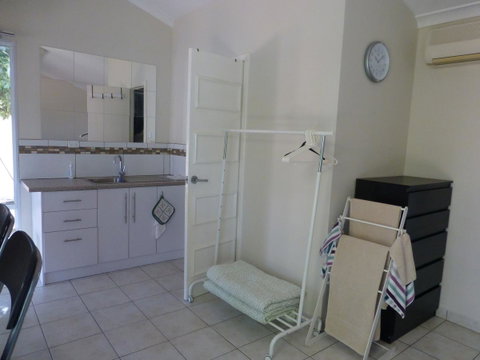 Susan Yong's Studio - Nambucca Heads Accommodation 13