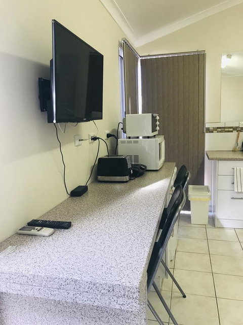 Susan Yong's Studio - Nambucca Heads Accommodation 8