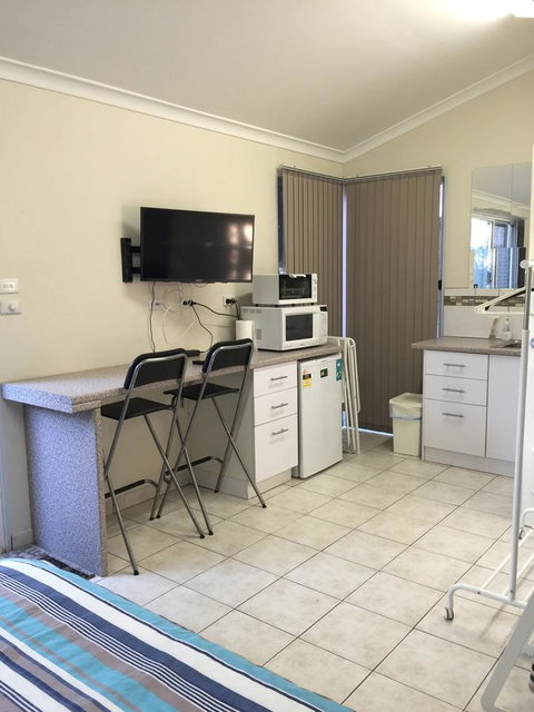 Susan Yong's Studio - Nambucca Heads Accommodation 9