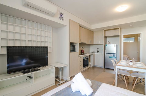 Boutique Carousel Apartment - Nambucca Heads Accommodation 3