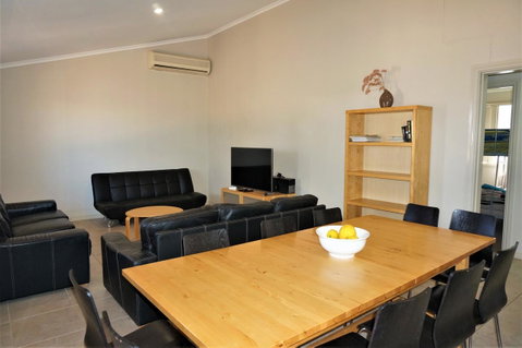 9 Krait Street - Perfect For Large Groups Or Families Alike - Nambucca Heads Accommodation 3