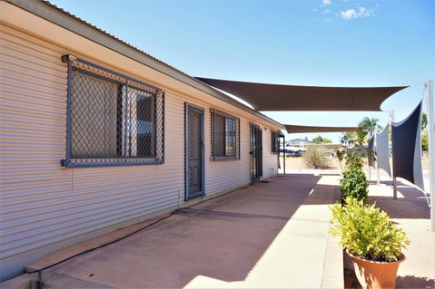 9 Krait Street - Perfect For Large Groups Or Families Alike - Nambucca Heads Accommodation 1