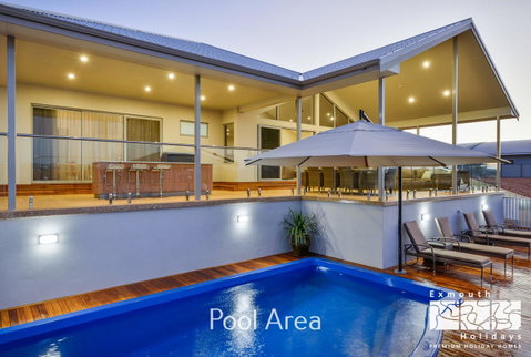 27 Kestrel Place - With Pool And Jetty - Nambucca Heads Accommodation 0