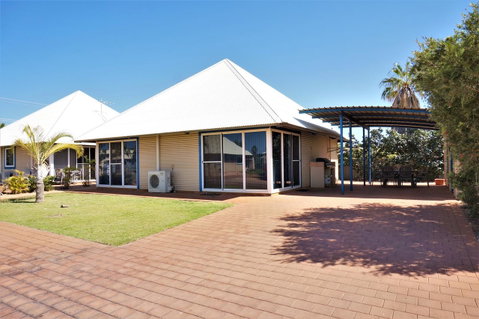Osprey Holiday Village Unit 102 - Nambucca Heads Accommodation 1