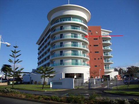 A 406 FANTASTIC OCEAN BEACH And MARINA VIEW APT - MANDURAH - Nambucca Heads Accommodation 26