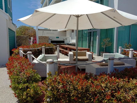 A 406 FANTASTIC OCEAN BEACH And MARINA VIEW APT - MANDURAH - Nambucca Heads Accommodation 8