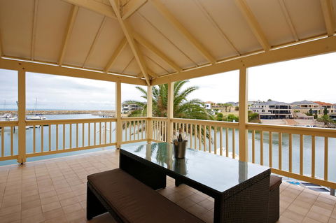The Marina Hotel - Mindarie - Nambucca Heads Accommodation 7