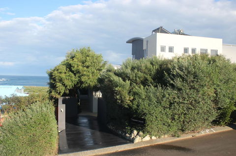 Aquatic Visions - Nambucca Heads Accommodation 0