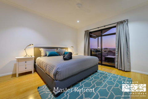 8 Kestrel Place - PRIVATE JETTY & POOL - Nambucca Heads Accommodation 7
