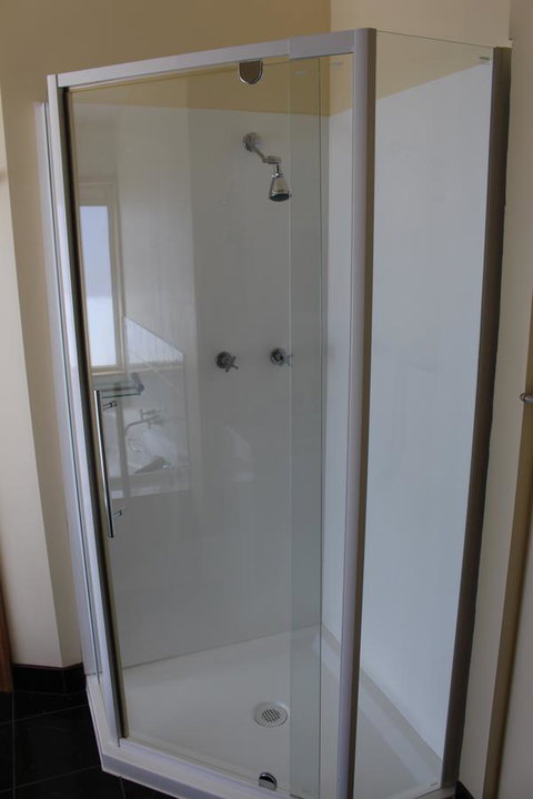 Tullah Lakeside Lodge - Nambucca Heads Accommodation 4