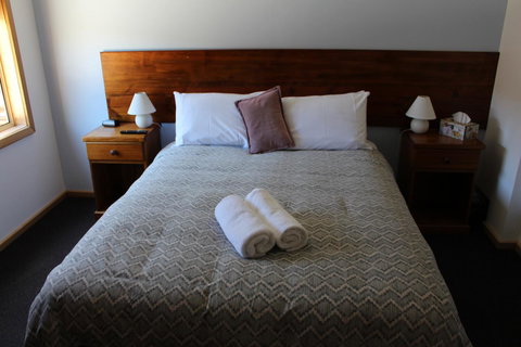 Tullah Lakeside Lodge - Nambucca Heads Accommodation 2