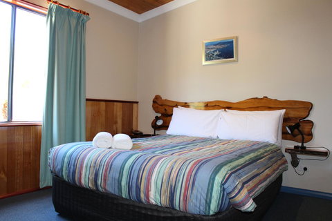 Tullah Lakeside Lodge - Nambucca Heads Accommodation 3