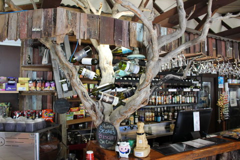 Tullah Lakeside Lodge - Nambucca Heads Accommodation 29