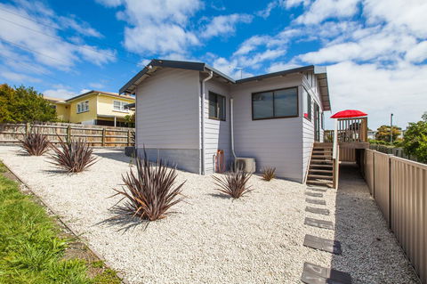 Bircoo Cottage Beach And Golf Getaway - Nambucca Heads Accommodation 0