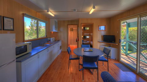 Bicheno Cabin Park - Nambucca Heads Accommodation 35