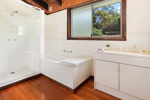 Harvey Farm Lodge - Nambucca Heads Accommodation 13