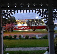 Riverbank villa - 4 bedroom house villa - Nambucca Heads Accommodation