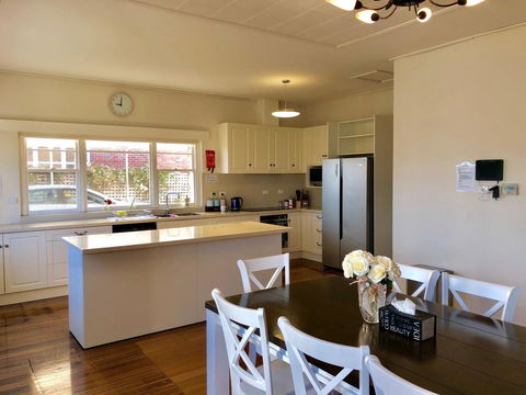 Riverbank Villa - Nambucca Heads Accommodation 5