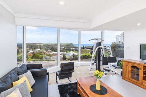 Views Forever - Devonport - Nambucca Heads Accommodation 0