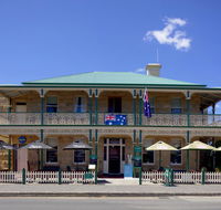 The Richmond Arms Hotel - Nambucca Heads Accommodation