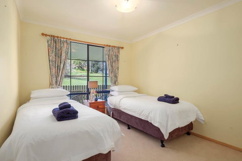 Omaroo Cottage Bruny Island - Nambucca Heads Accommodation 10